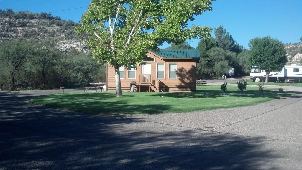Verde Valley Lawn Cottage 11 Cottonwood Εξωτερικό φωτογραφία